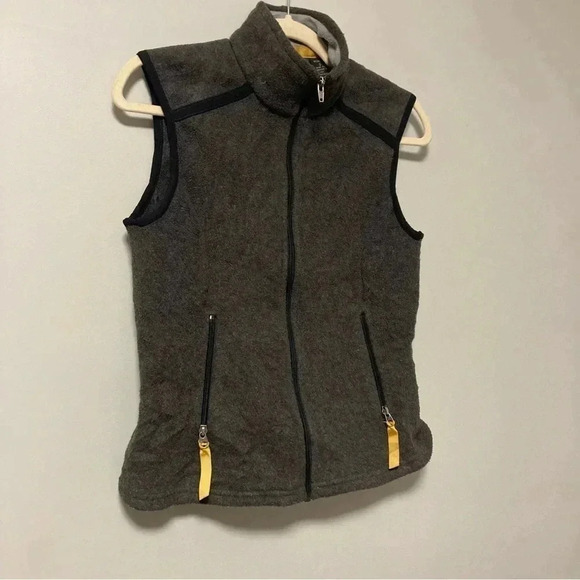 Patagonia made in USA grey fleece vest  jacket - Picture 3 of 6